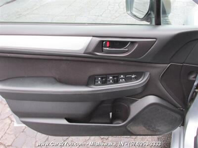 2017 Subaru Legacy 2.5i AWD - Photo 8 - Mishawaka, IN 46545