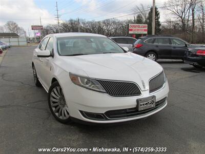 2015 Lincoln MKS AWD   - Photo 8 - Mishawaka, IN 46545