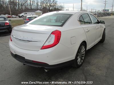 2015 Lincoln MKS AWD   - Photo 7 - Mishawaka, IN 46545