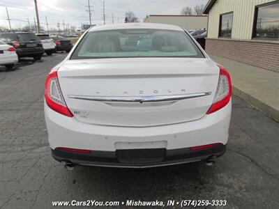 2015 Lincoln MKS AWD   - Photo 5 - Mishawaka, IN 46545