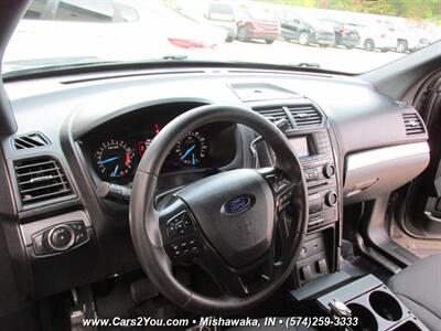 2017 Ford Explorer 4x4   - Photo 10 - Mishawaka, IN 46545