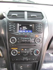 2017 Ford Explorer 4x4   - Photo 23 - Mishawaka, IN 46545