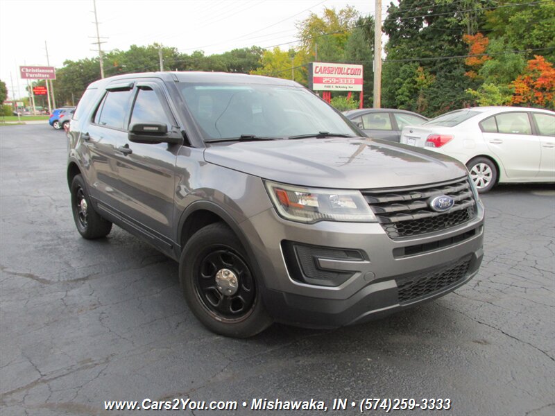 2017 Ford Explorer 4x4 - Photo 1 - Mishawaka, IN 46545