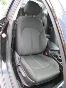 2018 Kia Optima   - Photo 16 - Mishawaka, IN 46545