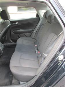2018 Kia Optima   - Photo 13 - Mishawaka, IN 46545