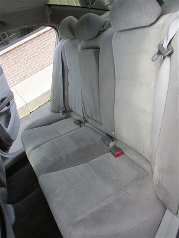 2009 Honda Accord LX - Photo 10 - Mishawaka, IN 46545