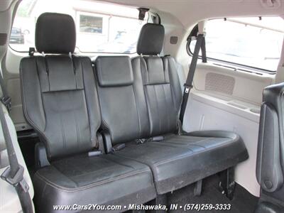 2013 Chrysler Town & Country Touring-L   - Photo 18 - Mishawaka, IN 46545