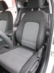 2020 Hyundai KONA SE - Photo 11 - Mishawaka, IN 46545