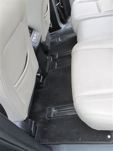 2013 Mazda CX-9 Touring AWD - Photo 13 - Mishawaka, IN 46545