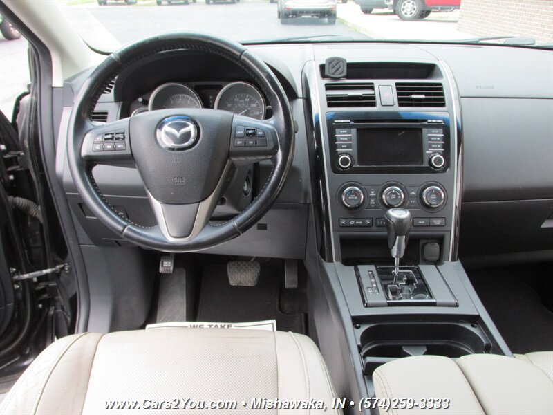 2013 Mazda CX-9 Touring AWD - Photo 9 - Mishawaka, IN 46545