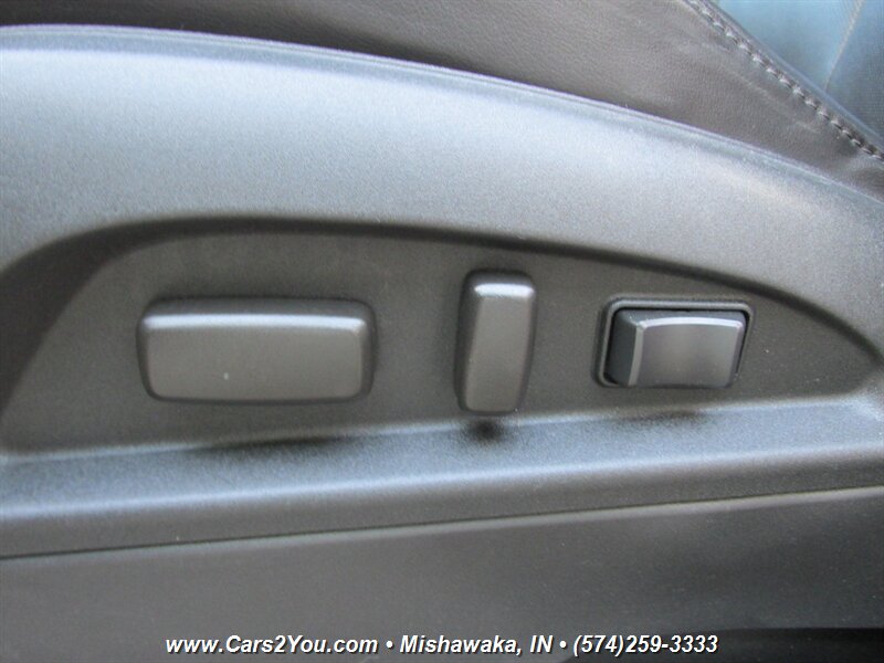 2012 Chevrolet Equinox LTZ - Photo 12 - Mishawaka, IN 46545