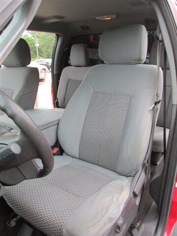 2015 Ford F-250 Super Duty XLT 4x4 - Photo 14 - Mishawaka, IN 46545