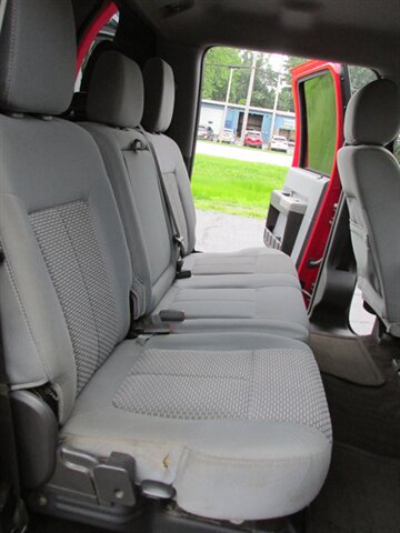 2015 Ford F-250 Super Duty XLT 4x4 - Photo 17 - Mishawaka, IN 46545