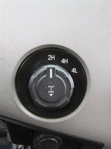 2015 Ford F-250 Super Duty XLT 4x4 - Photo 28 - Mishawaka, IN 46545
