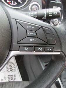 2017 Nissan Rogue Sport SV 4x4 - Photo 24 - Mishawaka, IN 46545