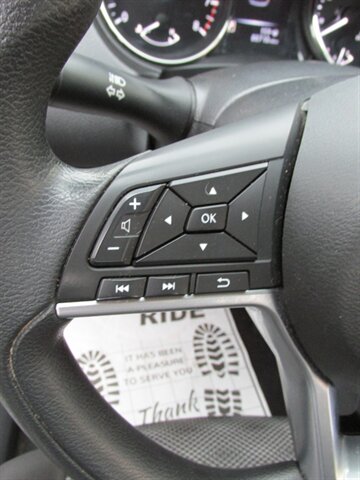 2017 Nissan Rogue Sport SV 4x4 - Photo 23 - Mishawaka, IN 46545