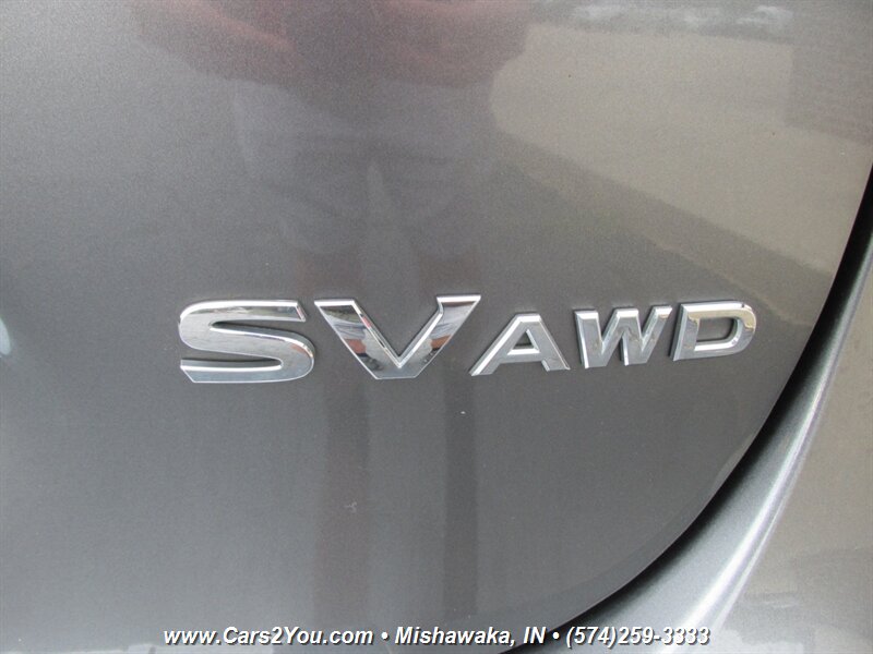 2017 Nissan Rogue Sport SV 4x4 - Photo 9 - Mishawaka, IN 46545