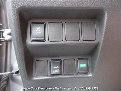 2017 Nissan Rogue Sport SV 4x4 - Photo 28 - Mishawaka, IN 46545