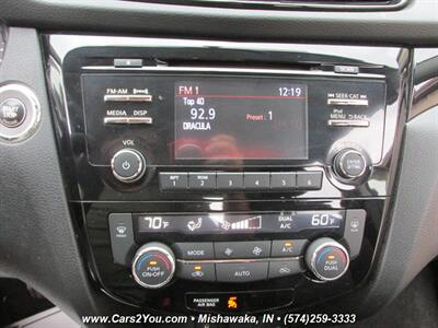 2017 Nissan Rogue Sport SV 4x4 - Photo 26 - Mishawaka, IN 46545