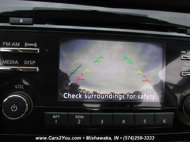 2017 Nissan Rogue Sport SV 4x4 - Photo 27 - Mishawaka, IN 46545