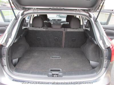 2017 Nissan Rogue Sport SV 4x4 - Photo 16 - Mishawaka, IN 46545