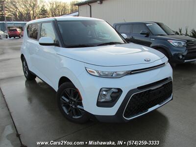 2021 Kia Soul S   - Photo 1 - Mishawaka, IN 46545