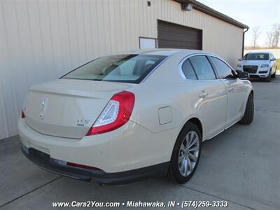 2014 Lincoln MKS AWD   - Photo 7 - Mishawaka, IN 46545