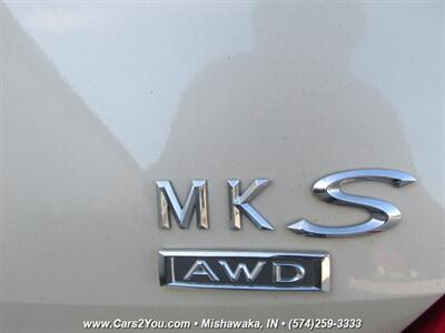 2014 Lincoln MKS AWD   - Photo 8 - Mishawaka, IN 46545