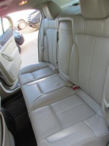 2014 Lincoln MKS AWD   - Photo 12 - Mishawaka, IN 46545