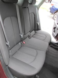 2017 Kia Optima LX - Photo 16 - Mishawaka, IN 46545