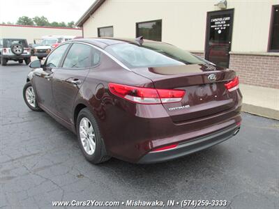 2017 Kia Optima LX - Photo 5 - Mishawaka, IN 46545
