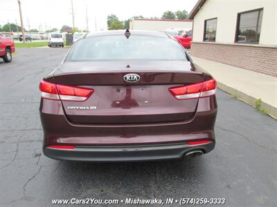2017 Kia Optima LX - Photo 6 - Mishawaka, IN 46545