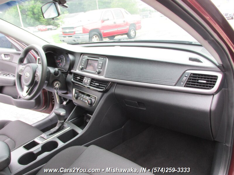 2017 Kia Optima LX - Photo 19 - Mishawaka, IN 46545