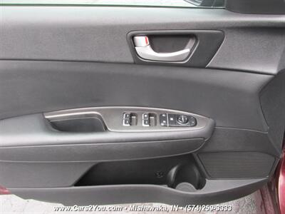 2017 Kia Optima LX - Photo 9 - Mishawaka, IN 46545