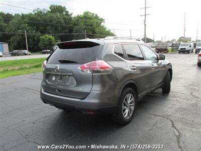 2015 Nissan Rogue SL 4x4 - Photo 6 - Mishawaka, IN 46545