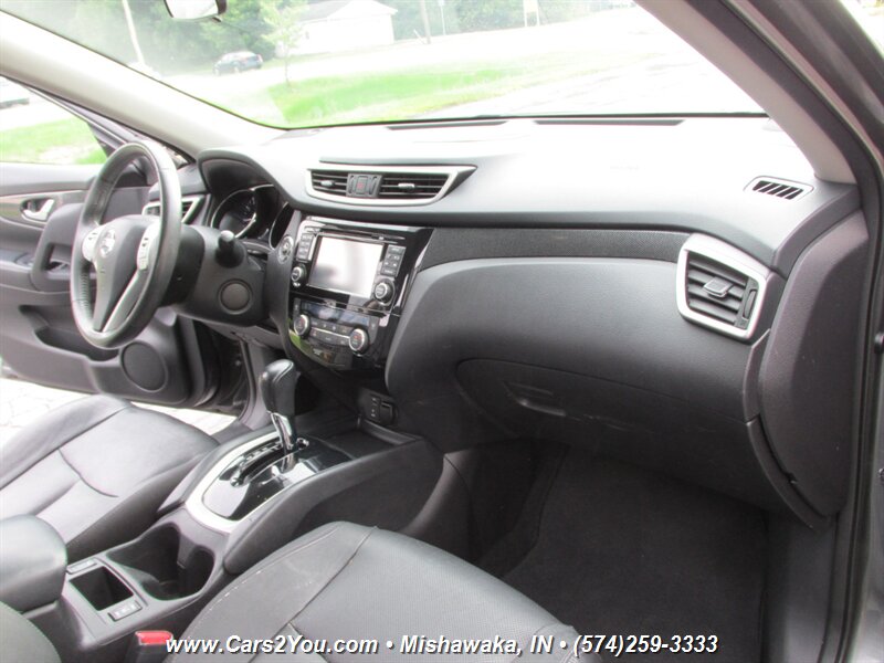 2015 Nissan Rogue SL 4x4 - Photo 21 - Mishawaka, IN 46545
