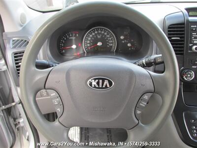 2014 Kia Sedona LX - Photo 20 - Mishawaka, IN 46545