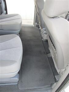 2014 Kia Sedona LX - Photo 18 - Mishawaka, IN 46545