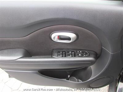 2016 Kia Soul - Photo 8 - Mishawaka, IN 46545
