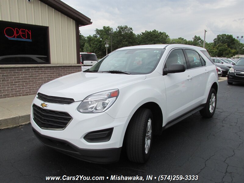 2016 Chevrolet Equinox LS photo 2
