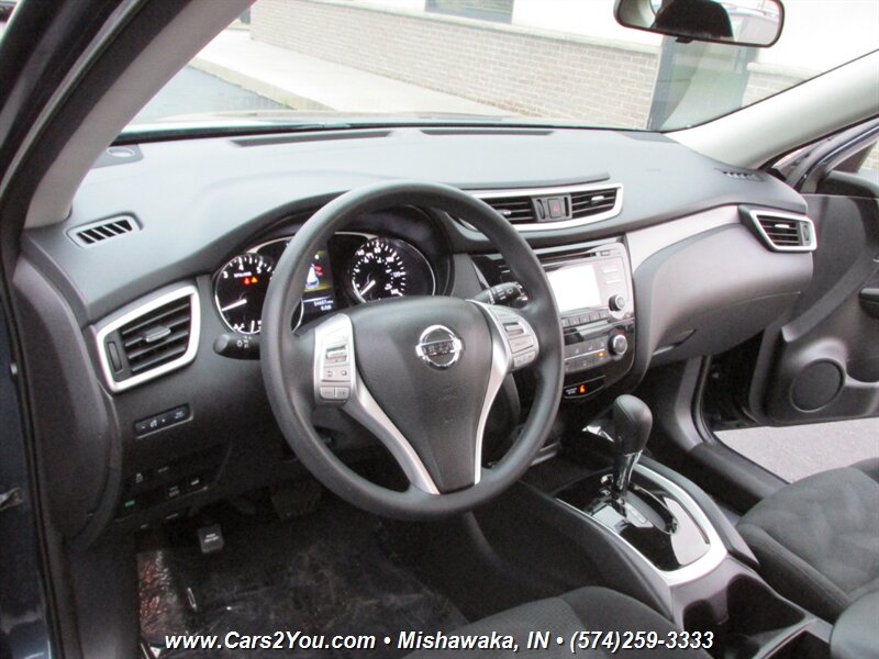 2016 Nissan Rogue 4x4 - Photo 10 - Mishawaka, IN 46545