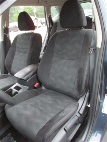2016 Nissan Rogue 4x4 - Photo 18 - Mishawaka, IN 46545