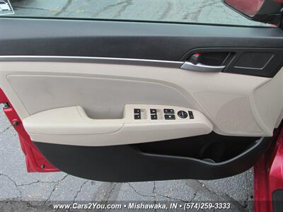 2017 Hyundai ELANTRA SE   - Photo 7 - Mishawaka, IN 46545