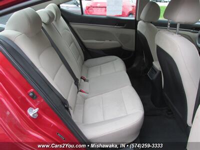 2017 Hyundai ELANTRA SE   - Photo 12 - Mishawaka, IN 46545