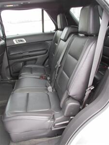 2015 Ford Explorer XLT 4x4   - Photo 12 - Mishawaka, IN 46545