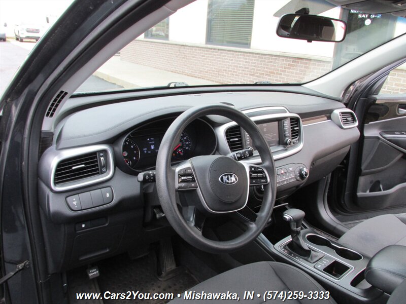 2020 Kia Sorento LX V6 AWD - Photo 10 - Mishawaka, IN 46545