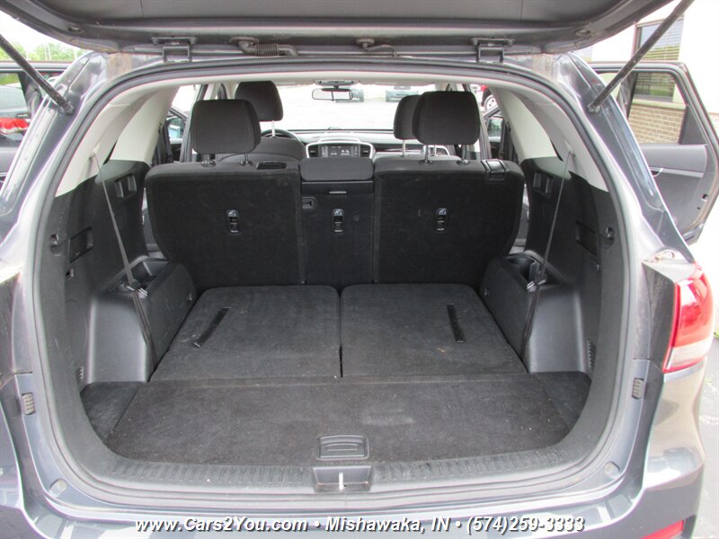 2020 Kia Sorento LX V6 AWD - Photo 14 - Mishawaka, IN 46545