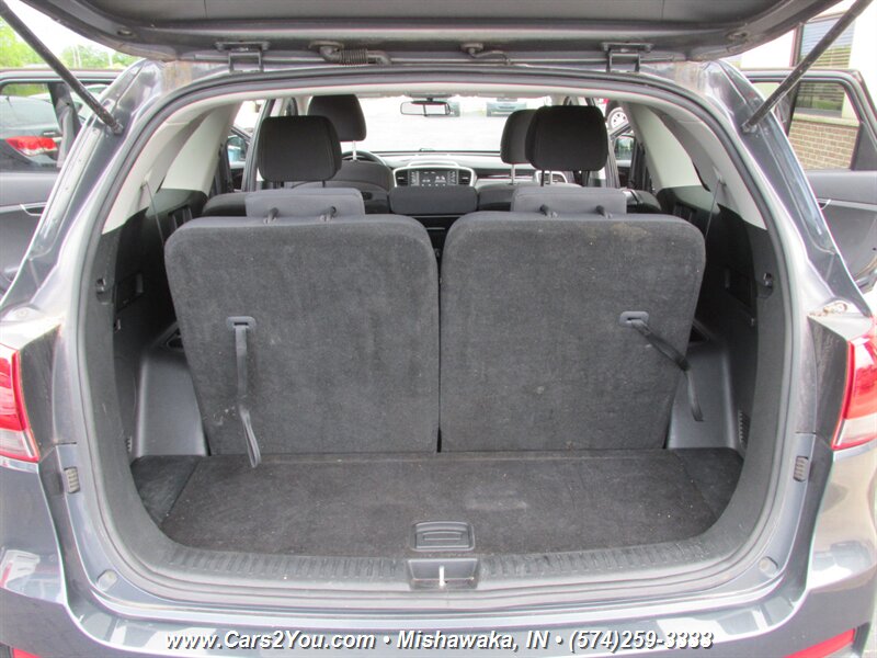 2020 Kia Sorento LX V6 AWD - Photo 15 - Mishawaka, IN 46545