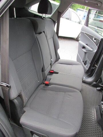 2020 Kia Sorento LX V6 AWD - Photo 17 - Mishawaka, IN 46545