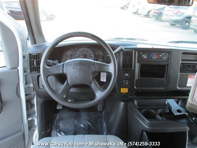 2006 Chevrolet Express SHUTTLE BUS VAN   - Photo 8 - Mishawaka, IN 46545